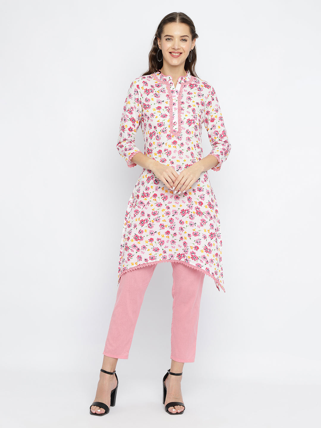 Women Pink  floral  Printed Asymmetric Kurta.