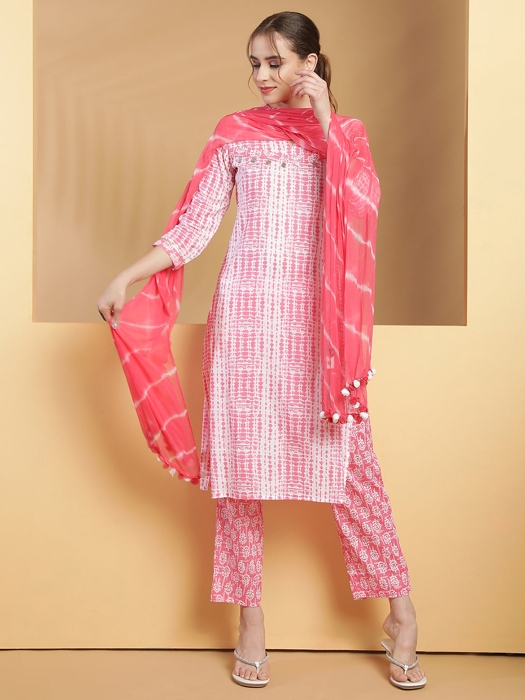 Pink Shibori printed kurta with pant & with dupatta.