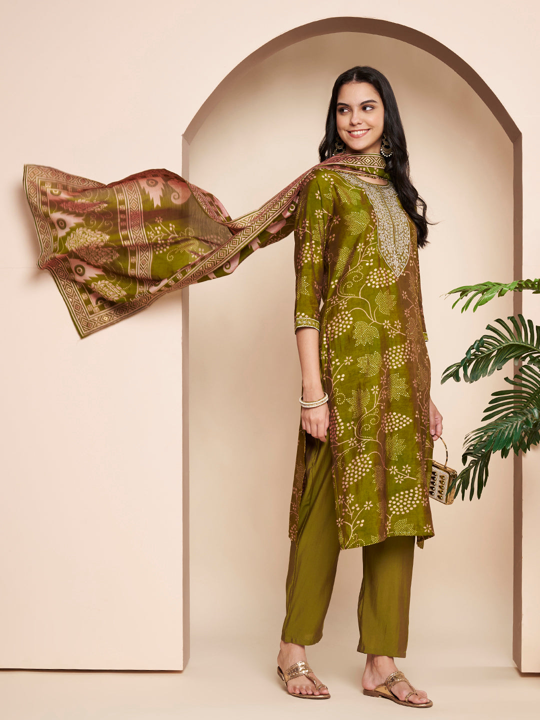 Green Embroidered Kurta Set with Pant & Dupatta
