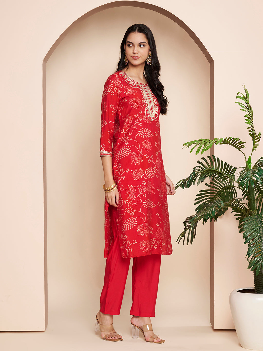 Fuchsia Embroidered Kurta Set with Pant & Dupatta