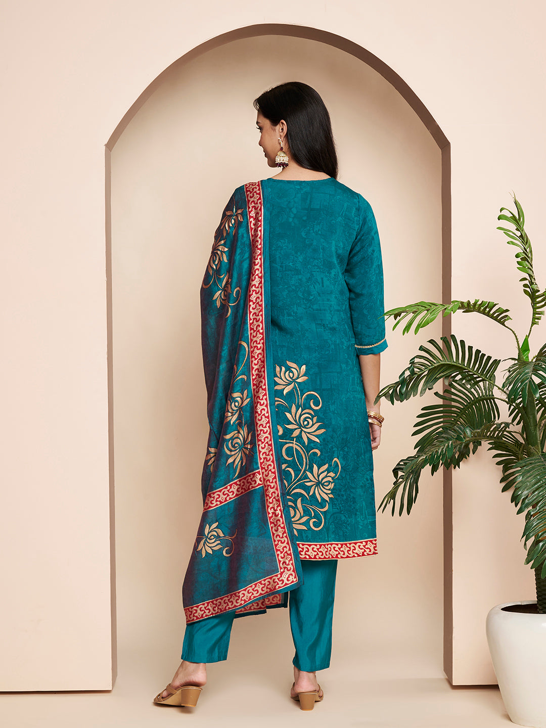 Elegant Embroidered Kurta Set with Pant & Dupatta