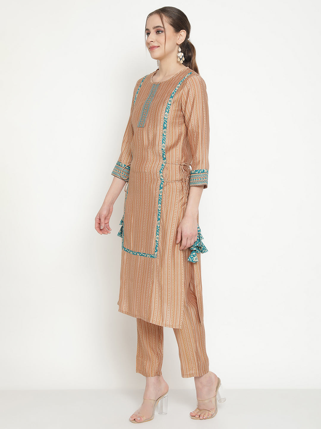 Brown Geometrical Kurta With Trosure.