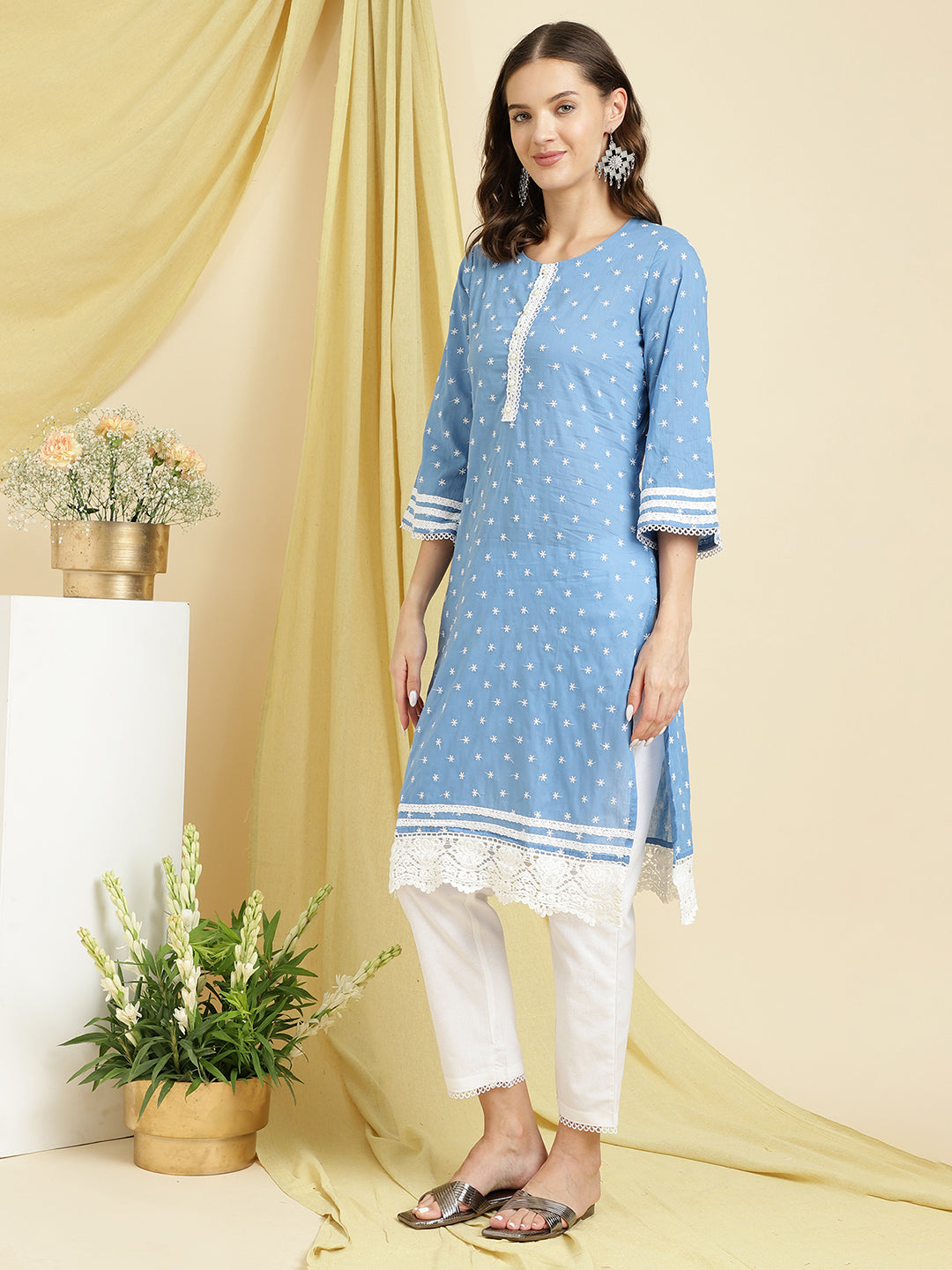 Blue Embroidered Kurta with Pant & With Scarf.