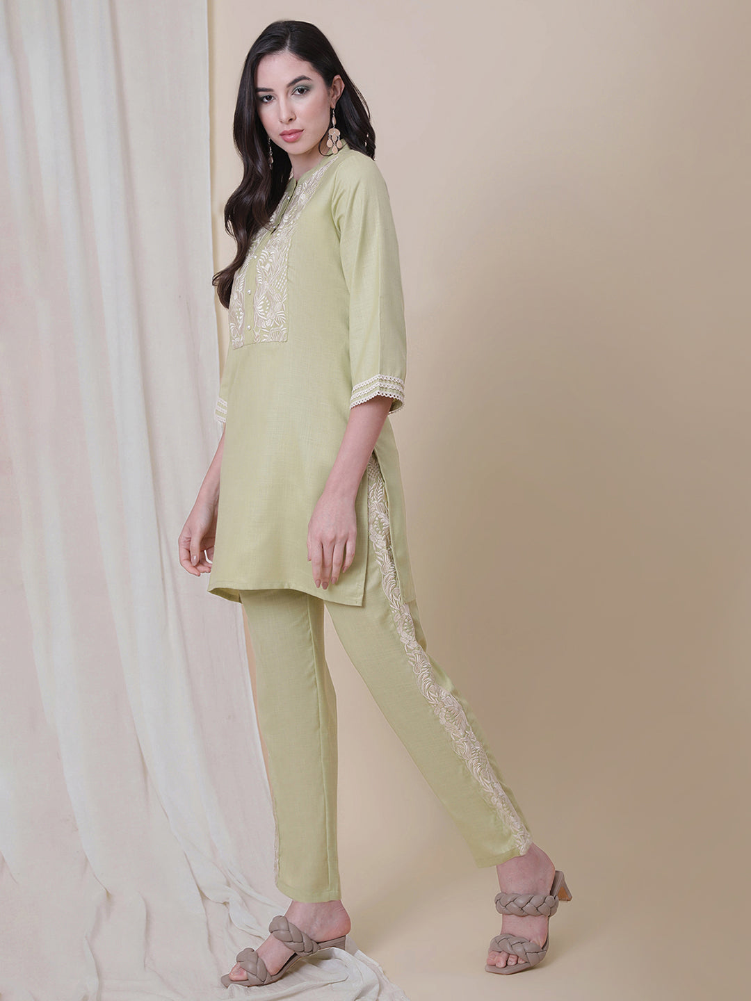 Green Embroidered  Kurta With Embroidered straight Pant.