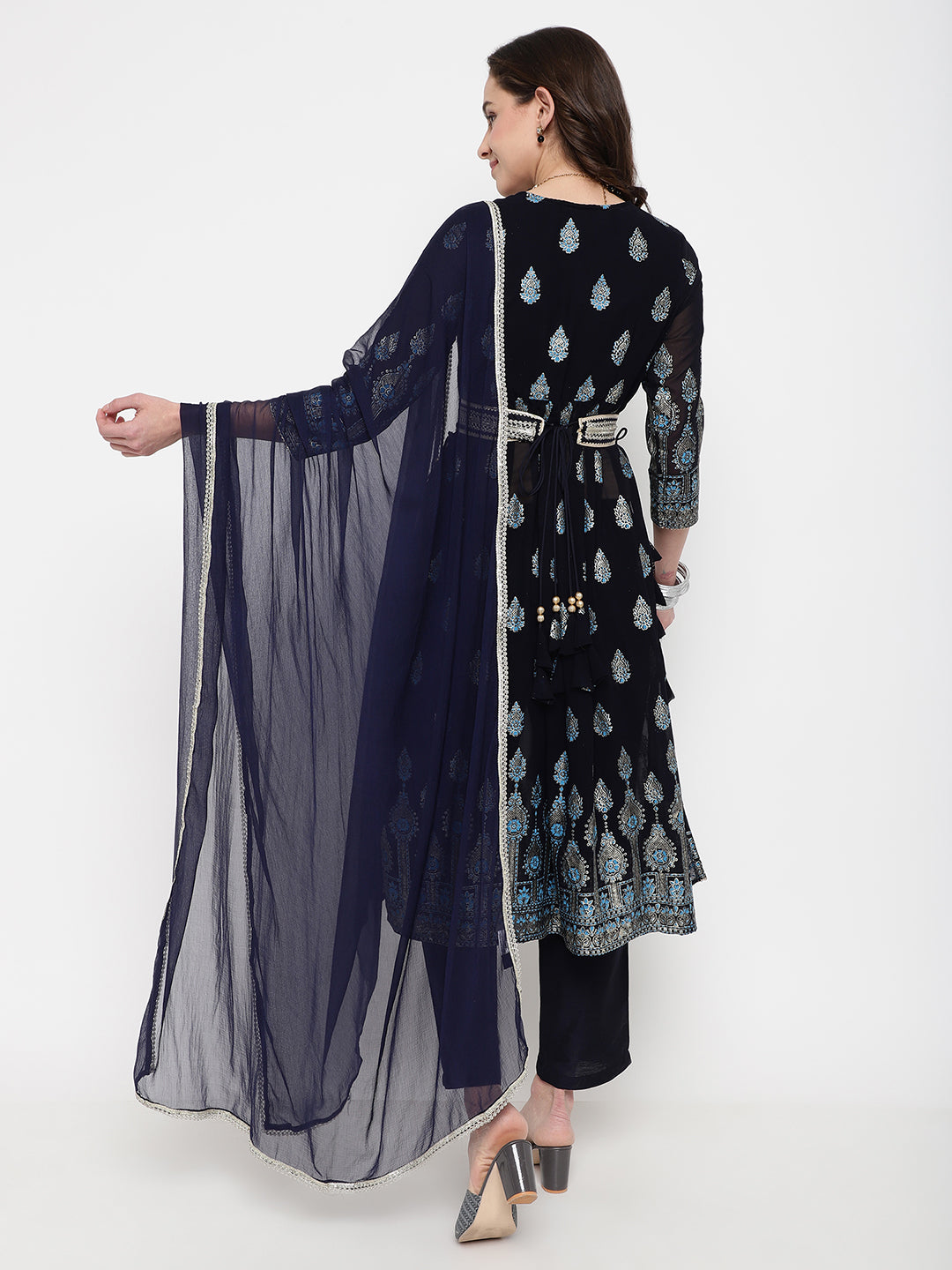 Nayra Cut Kurta Set with Foil Print
