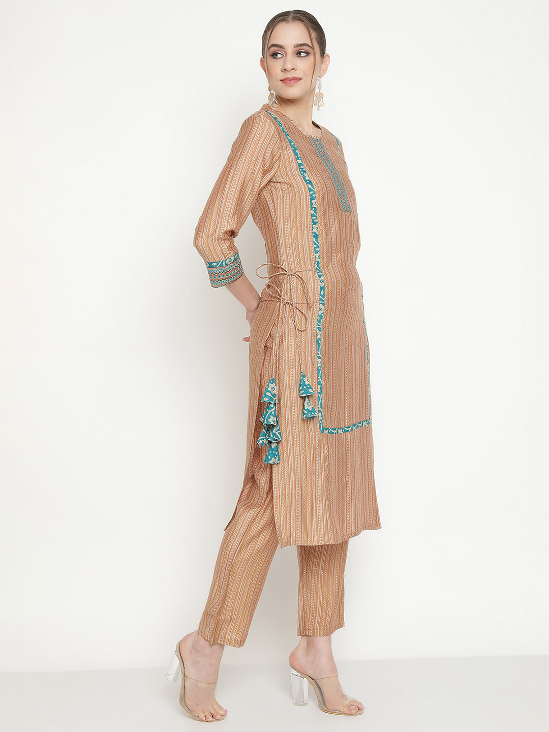 Brown Geometrical Kurta With Trosure.