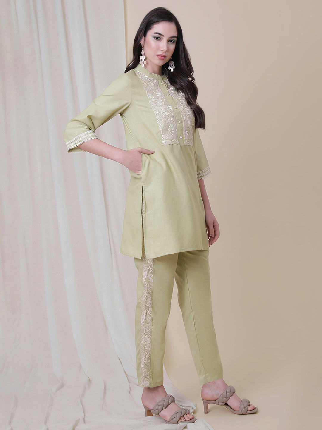 Green Embroidered  Kurta With Embroidered straight Pant.