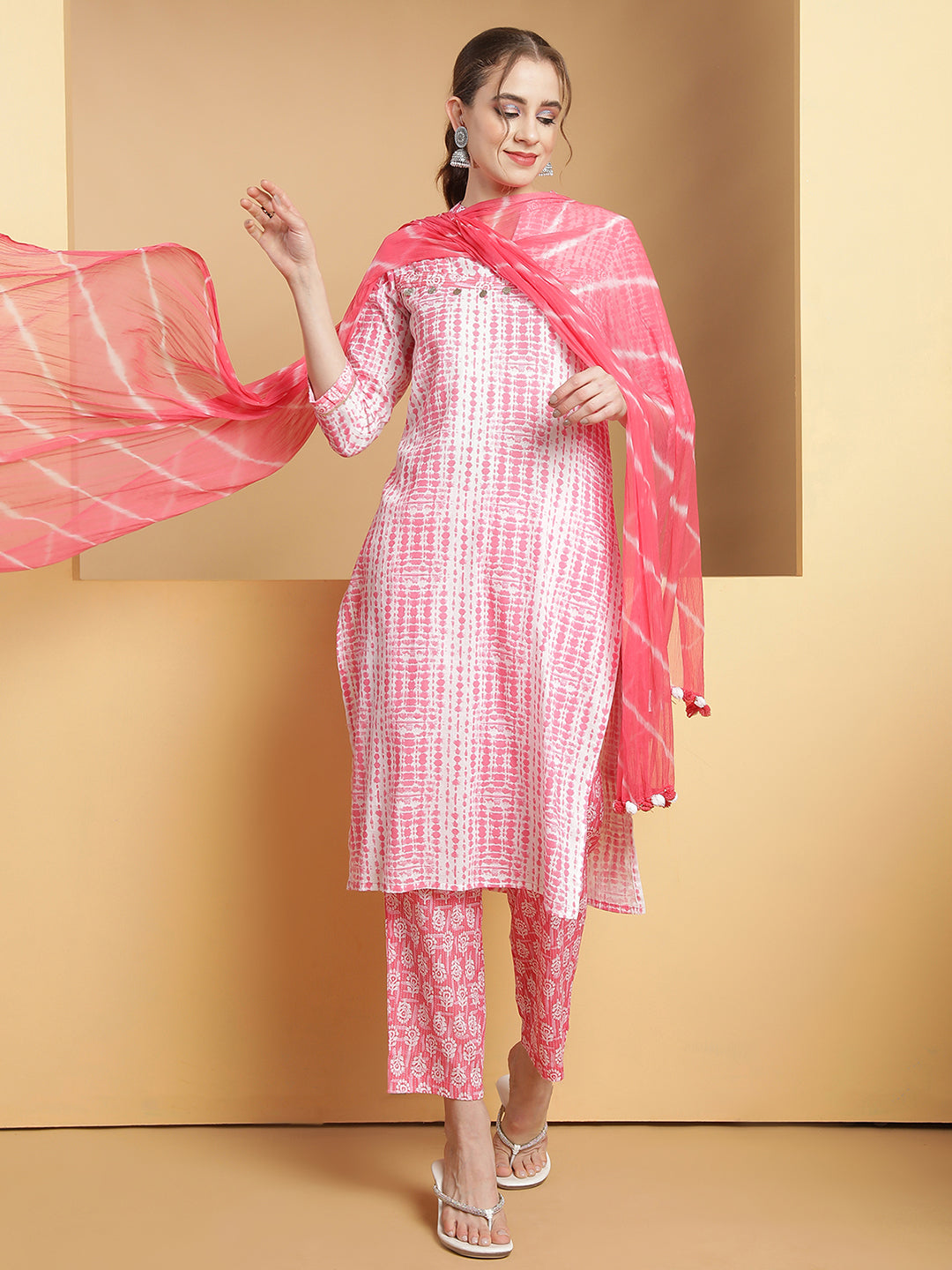 Pink Shibori printed kurta with pant & with dupatta.