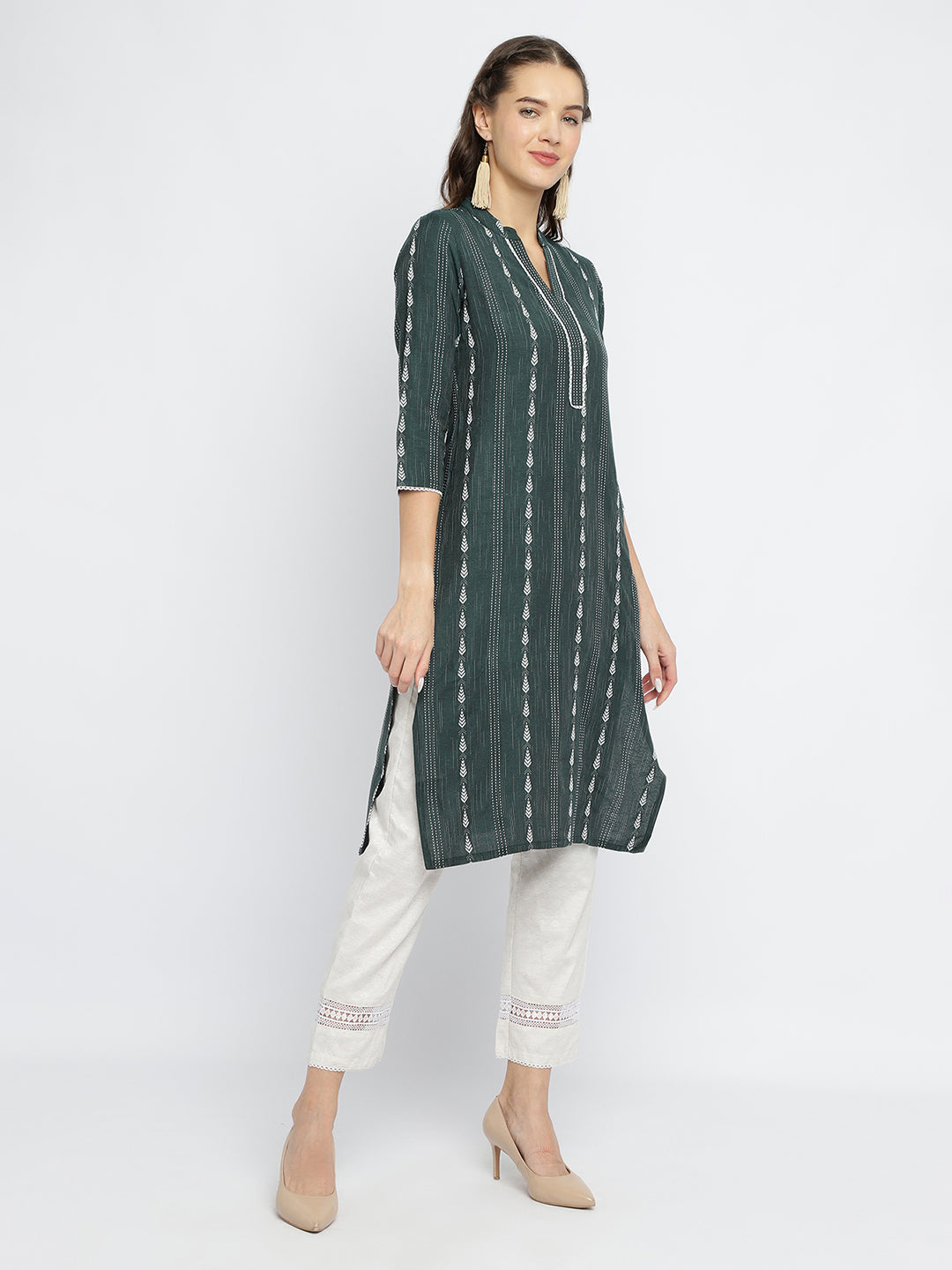 Women Green Dobby Weave Kurta.