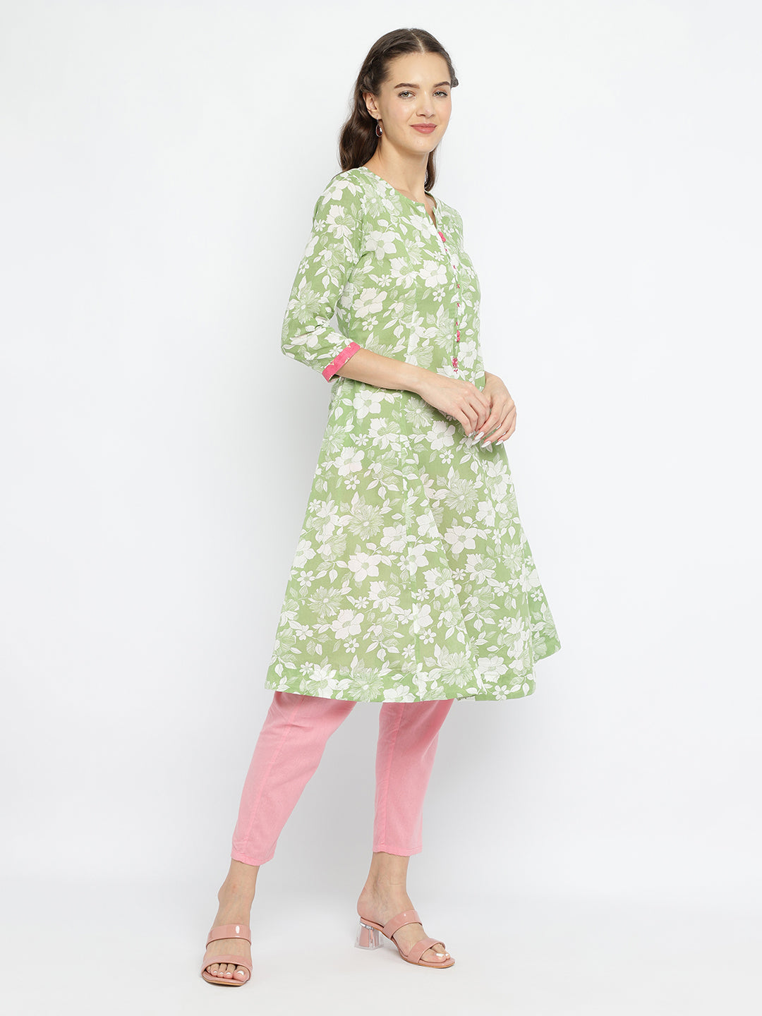 Women Green floral A-Line Kurta.