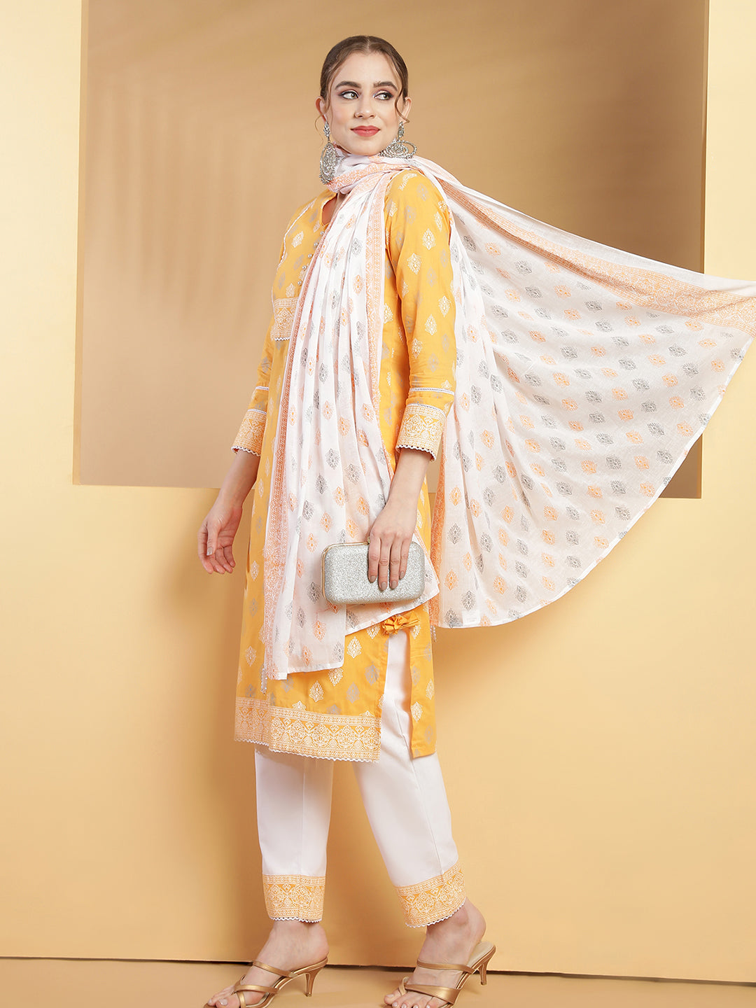 Yellow Ethnic Motif Printed Kurta With Pant & With Dupatta.