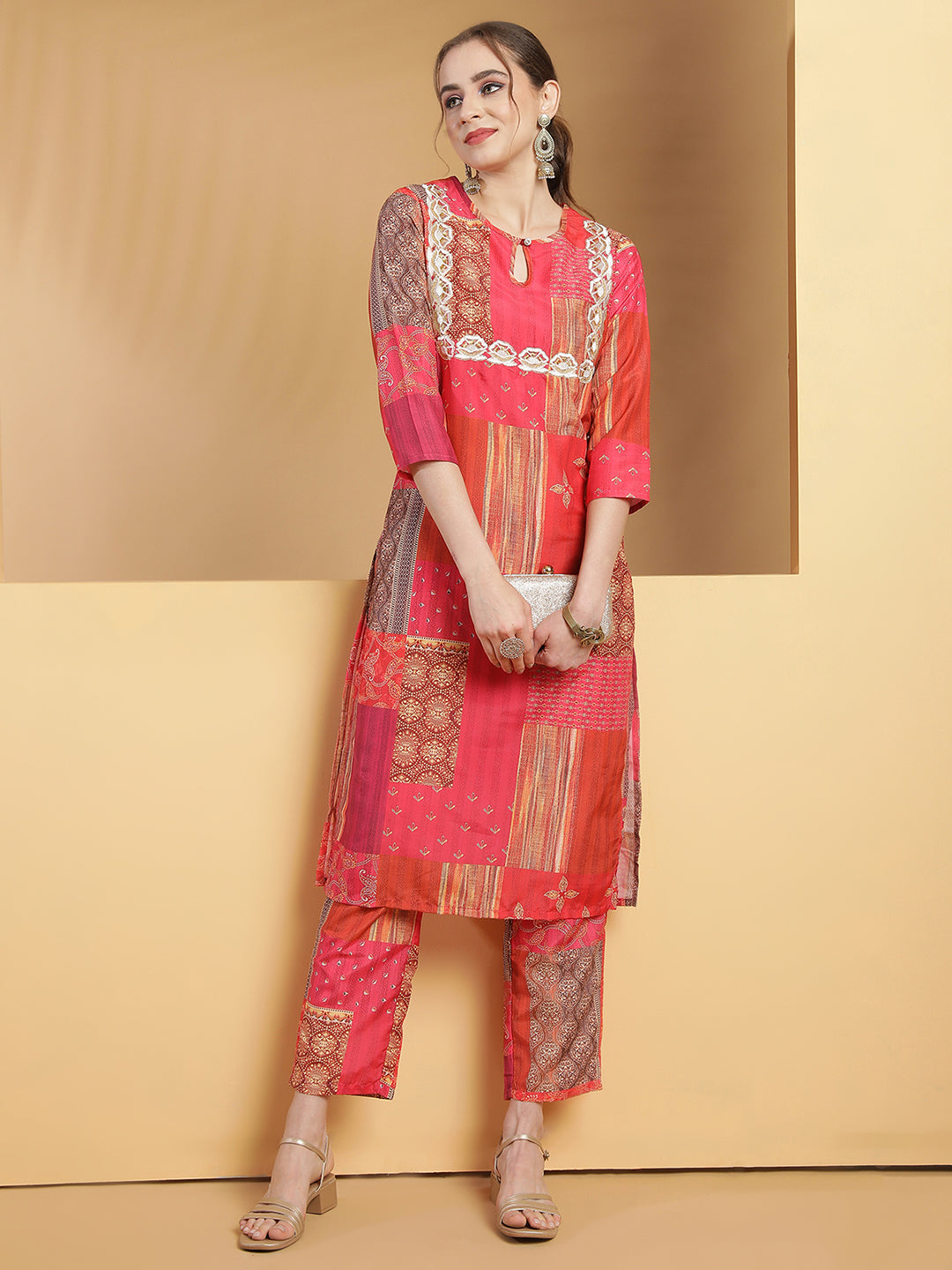 Red Ethnic Motif Kurta with Pant .
