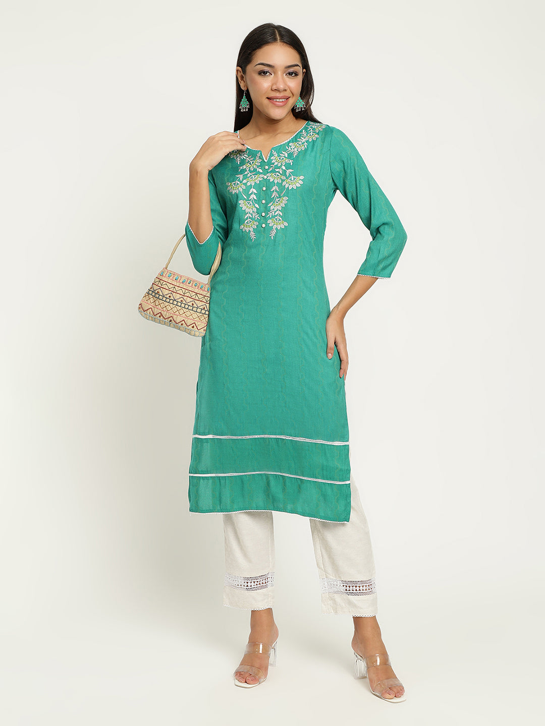 Be Indi Women Turquoise Embroidered  kurta