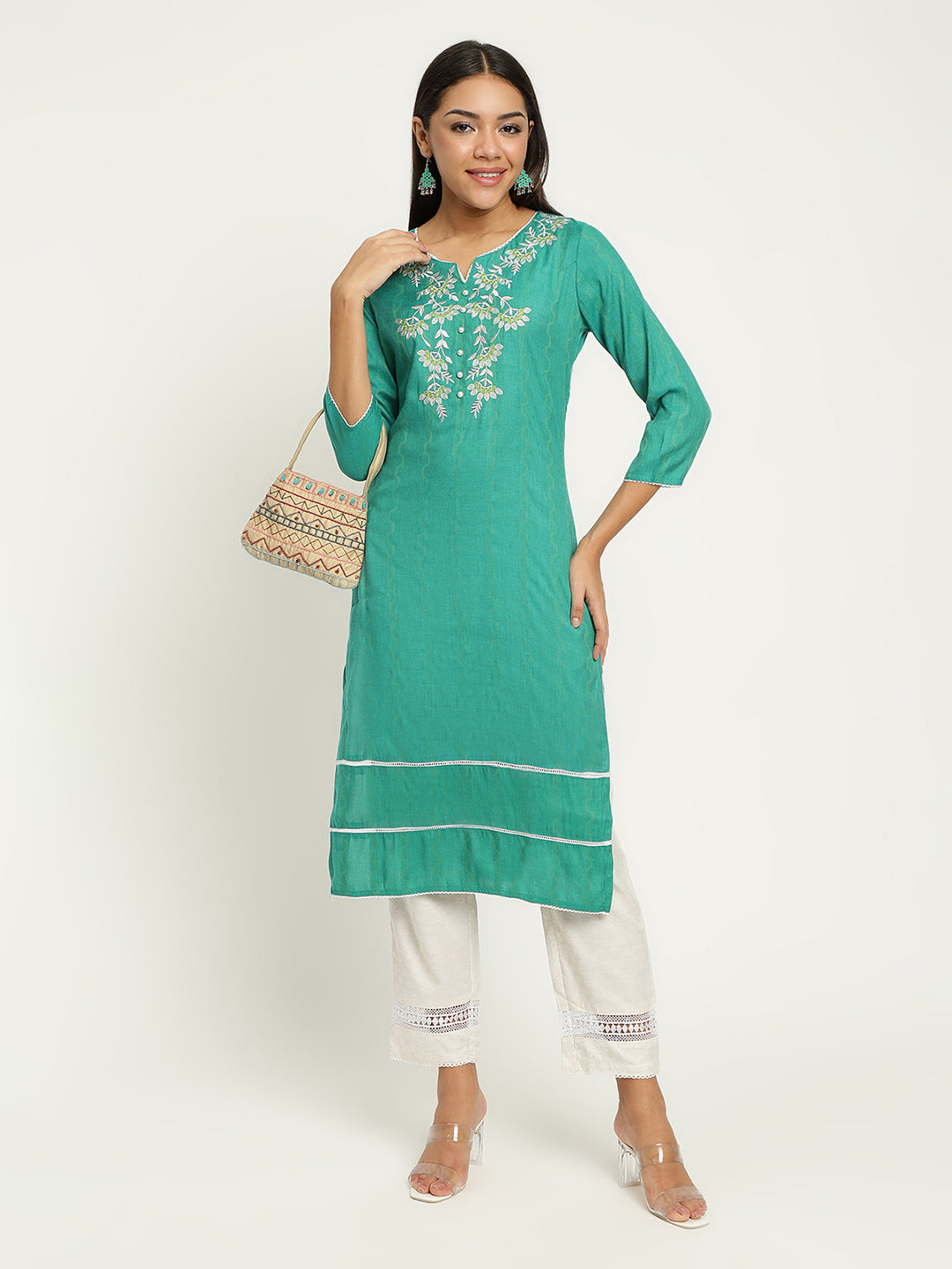 Be Indi Women Turquoise Embroidered kurta