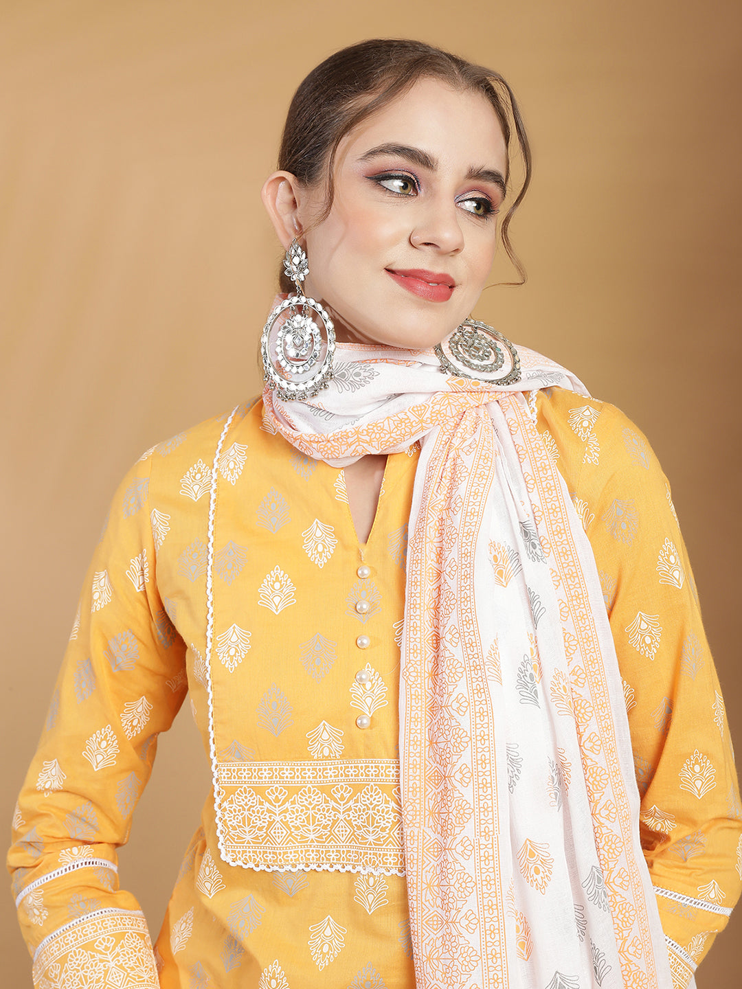Yellow Ethnic Motif Printed Kurta With Pant & With Dupatta.