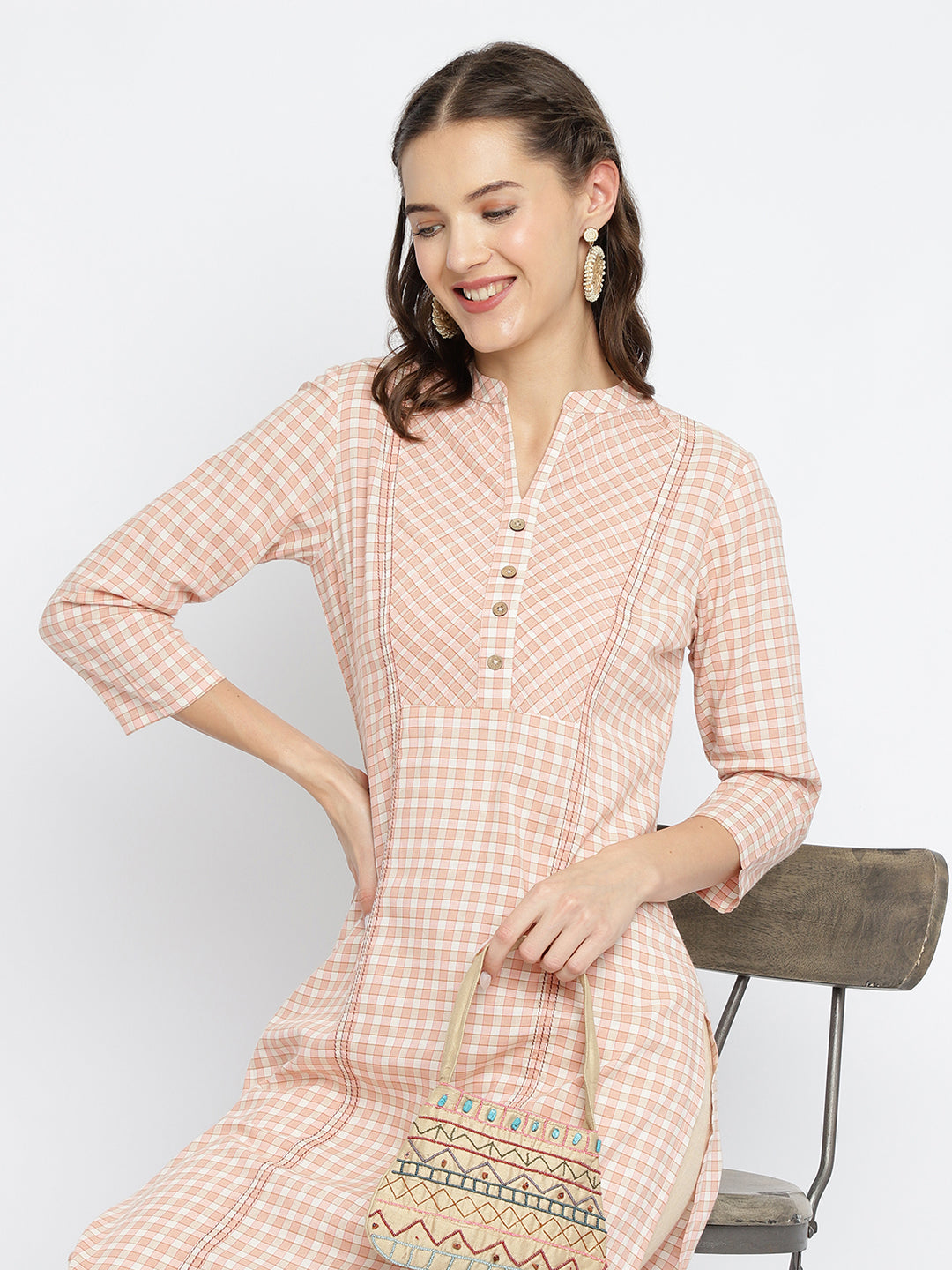 Women Off Peach Geometrical printed Pin tuck Kurta