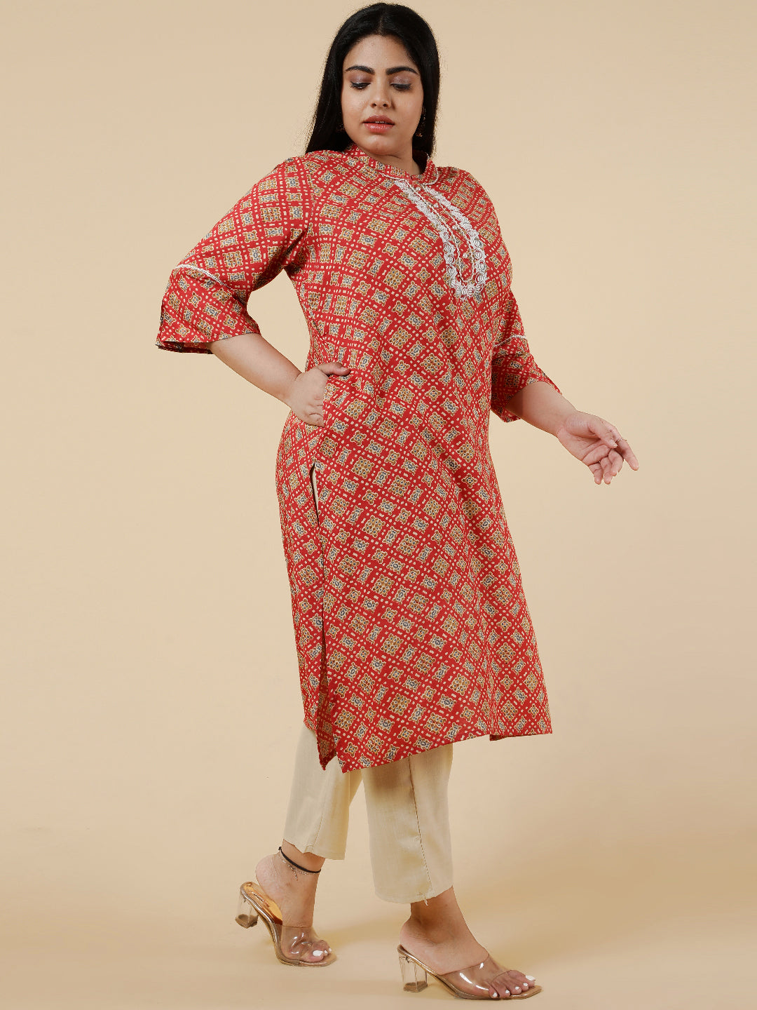 Embroidered Ethnic Motif Plus Size Printed straight kurta.