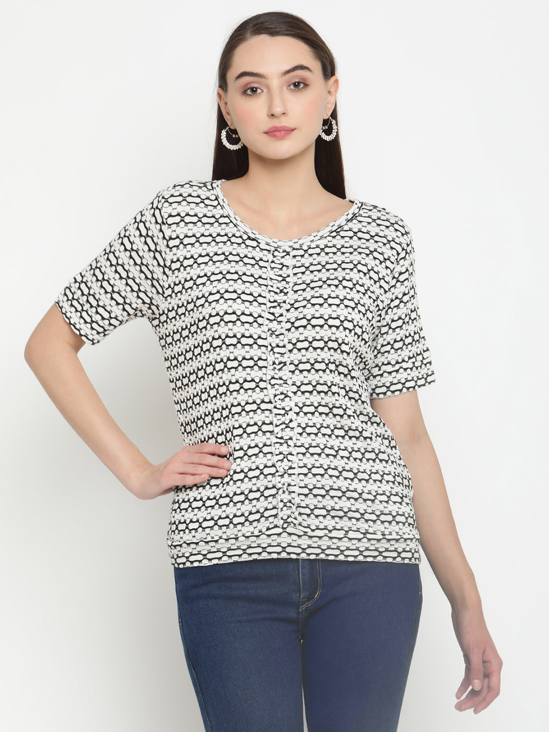 BeIndi Women Black & White Flat Knit Top