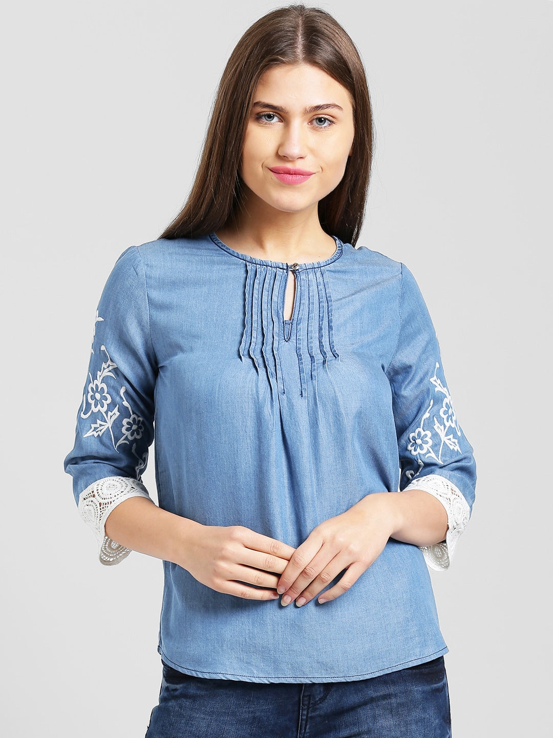 BeIndi Women Blue Solid Top