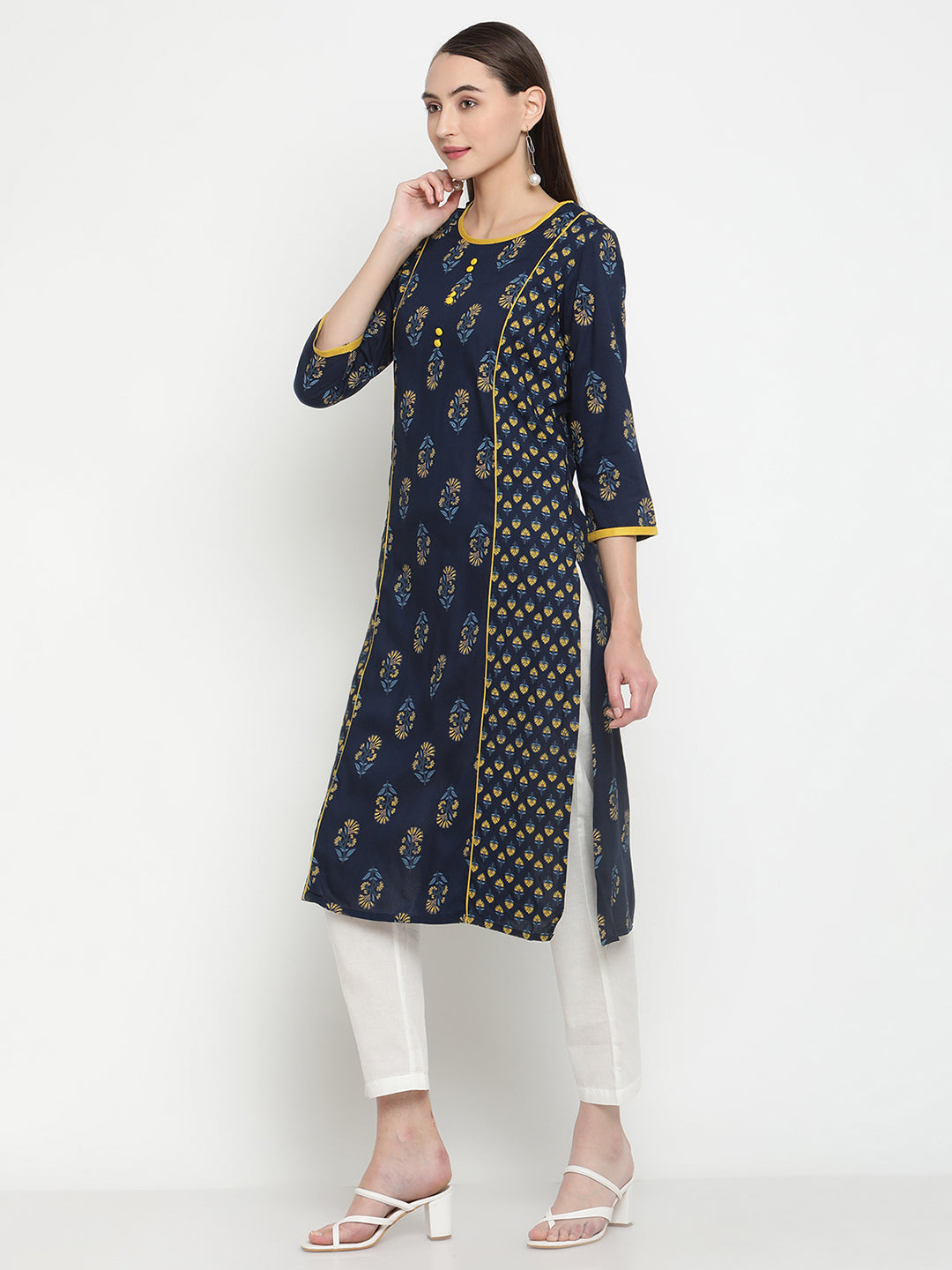 BeIndi Women Navy Blue Floral Print Kurta.
