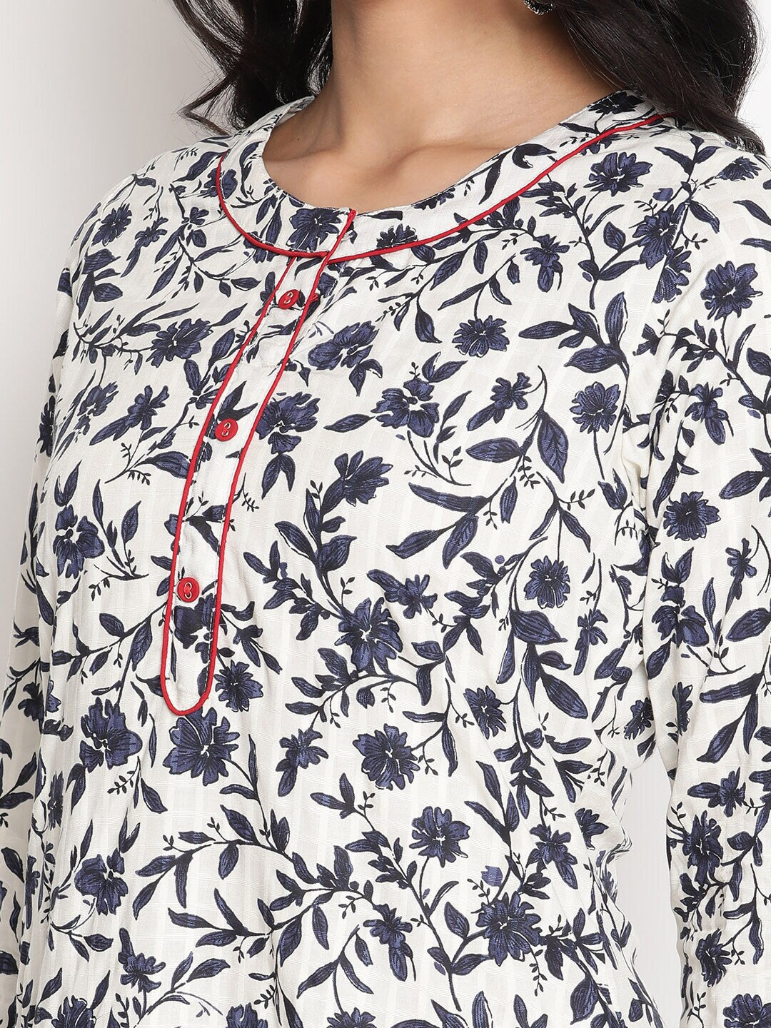 BeIndi Women Floral Printed Self Design Kurta