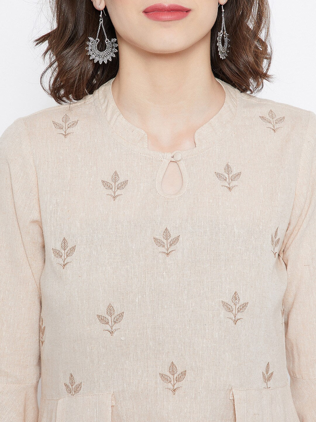 BeIndi Women Beige Kurtas