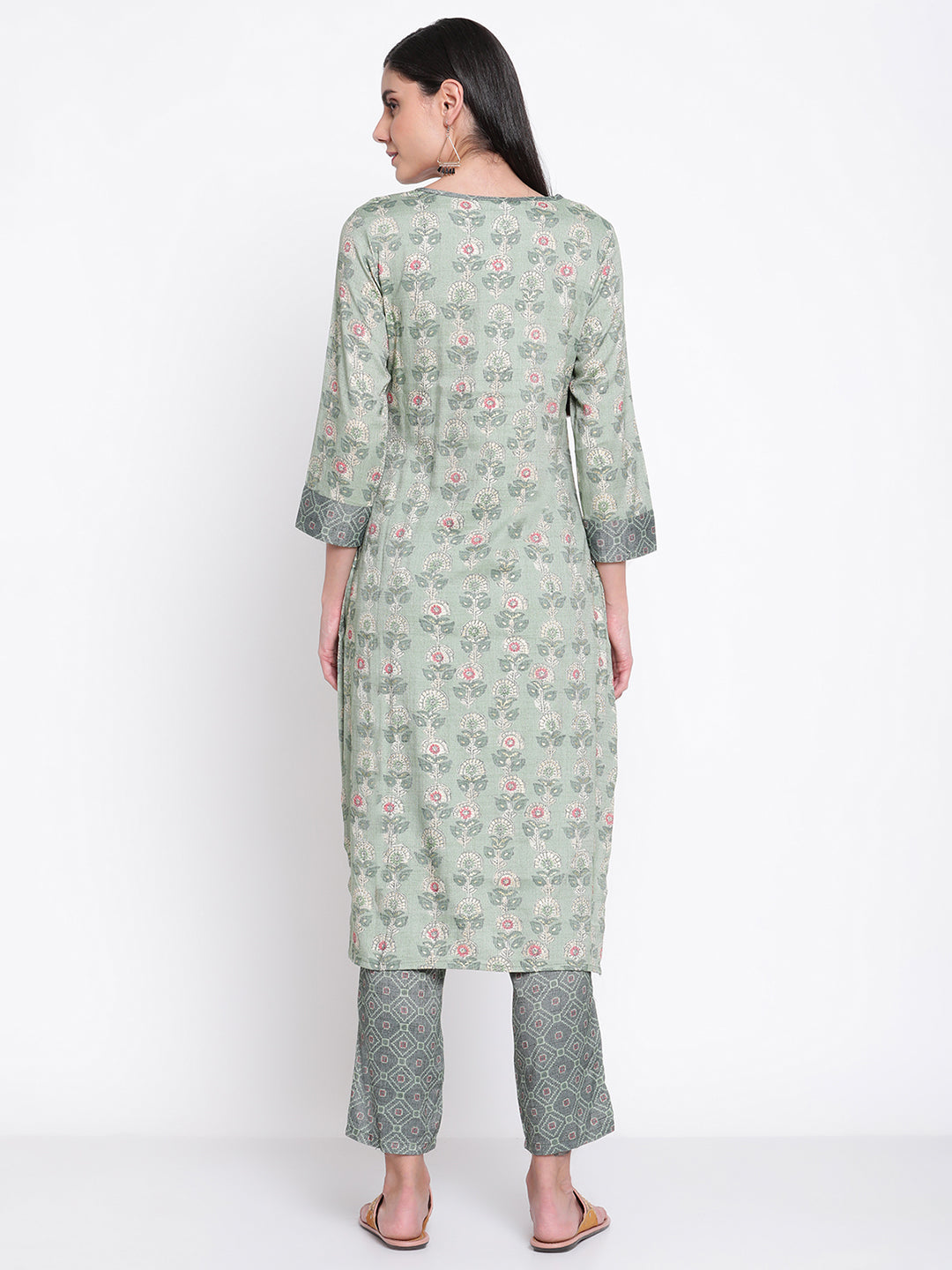 Be Indi Women Green Floral Printed Kurta with Trousers