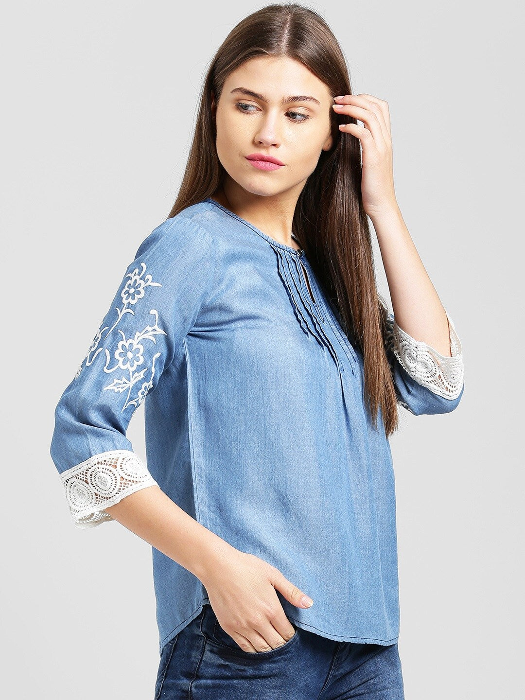 BeIndi Women Blue Solid Top