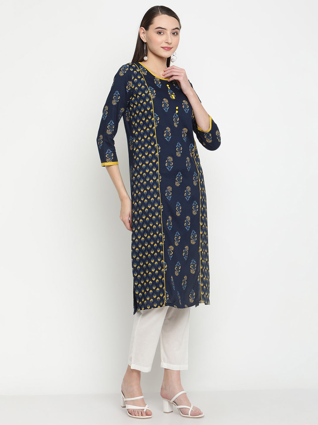 BeIndi Women Navy Blue Floral Print Kurta.