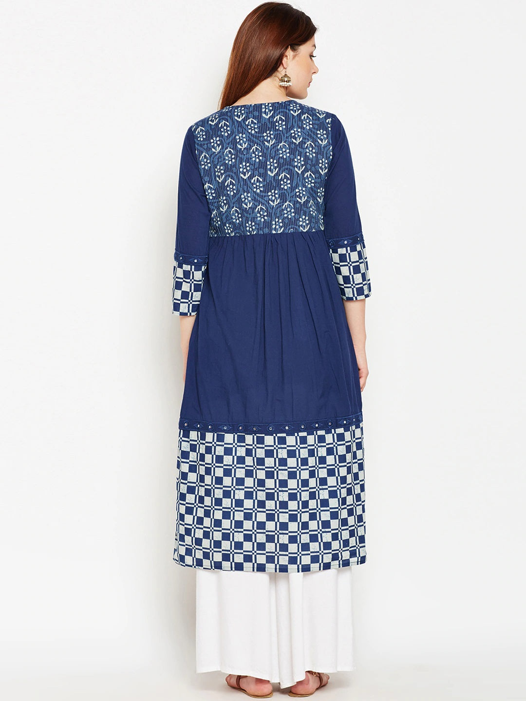Be Indi Women Navy Blue Geometric Embroidered Keyhole Neck Thread Work Anarkali Kurta