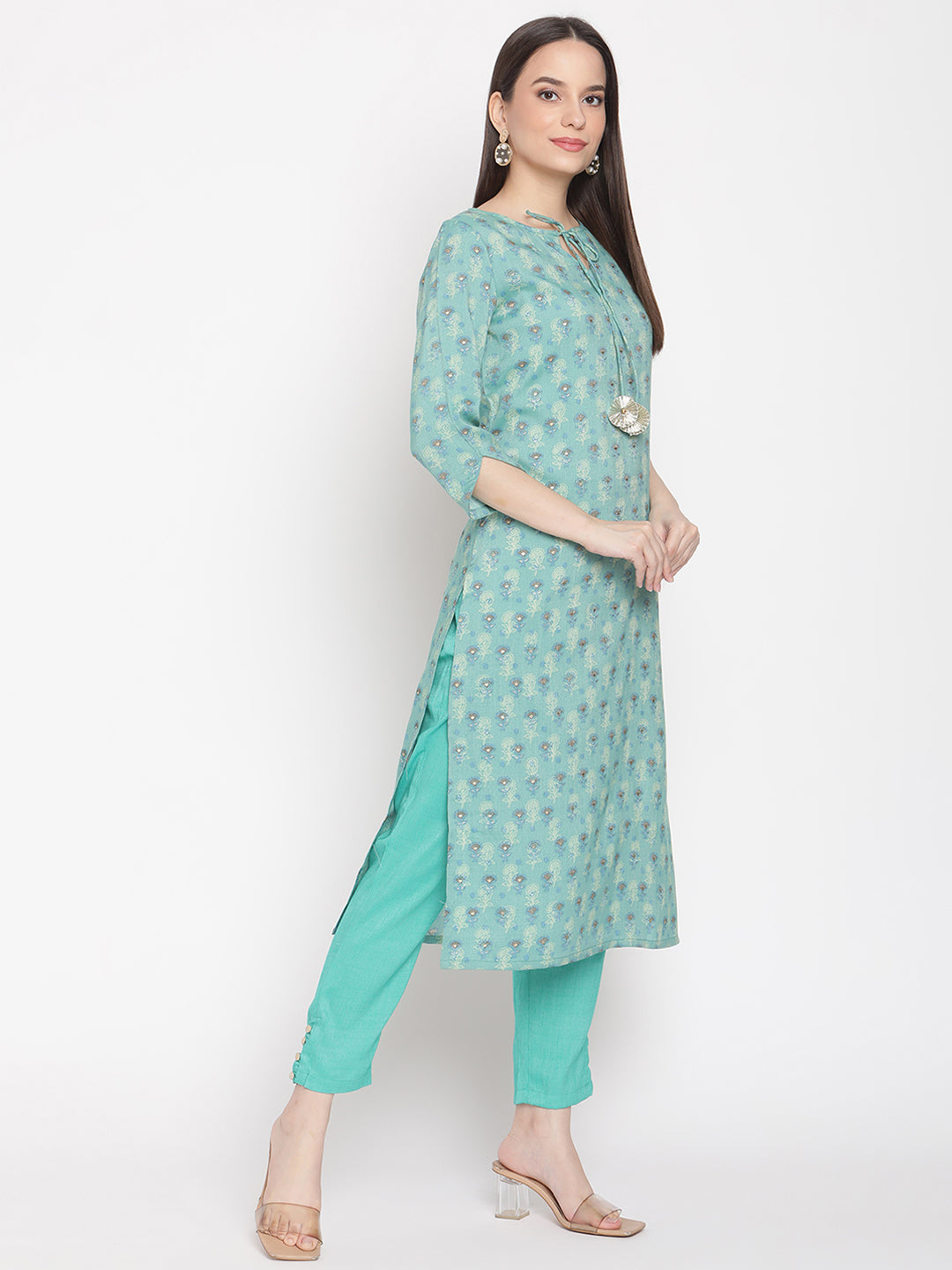 Be Indi Women Turquoise Blue Floral Printed Straight Kurta with Trousers