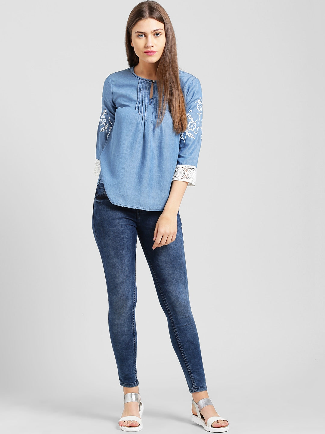 BeIndi Women Blue Solid Top