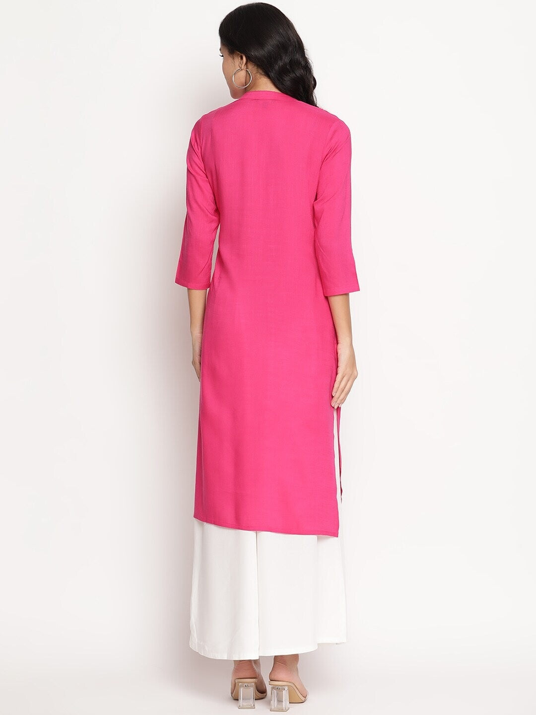 BeIndi Women Fuchsia Keyhole Neck Thread Work Kurta