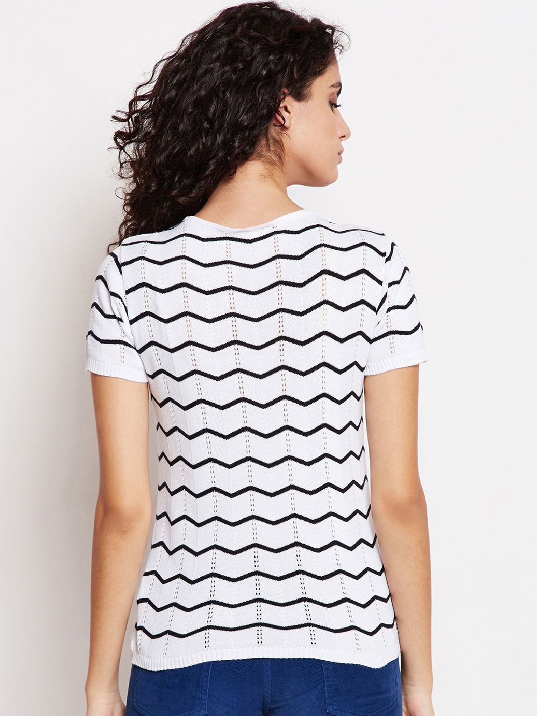 BeIndi Women White Round Neck Flat Knit Top