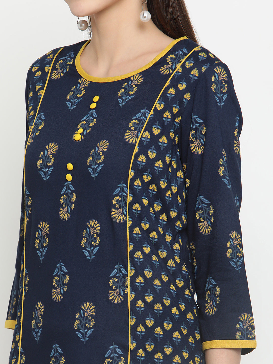 BeIndi Women Navy Blue Floral Print Kurta.