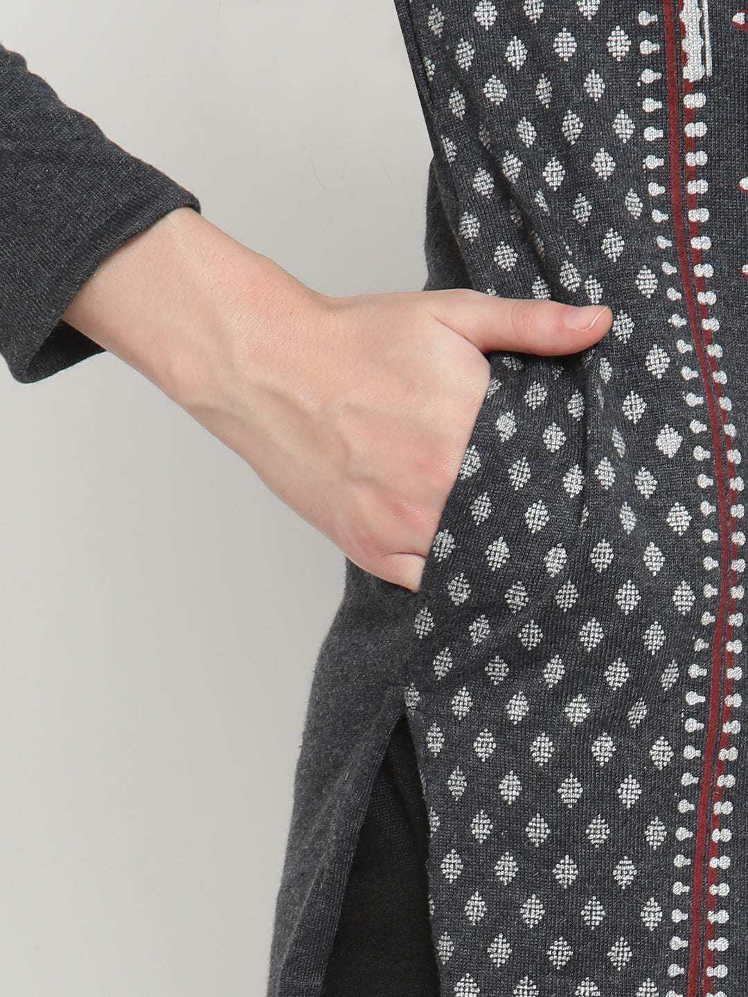 BeIndi Knitted Women Winter Grey Ethnic Printed Kurta