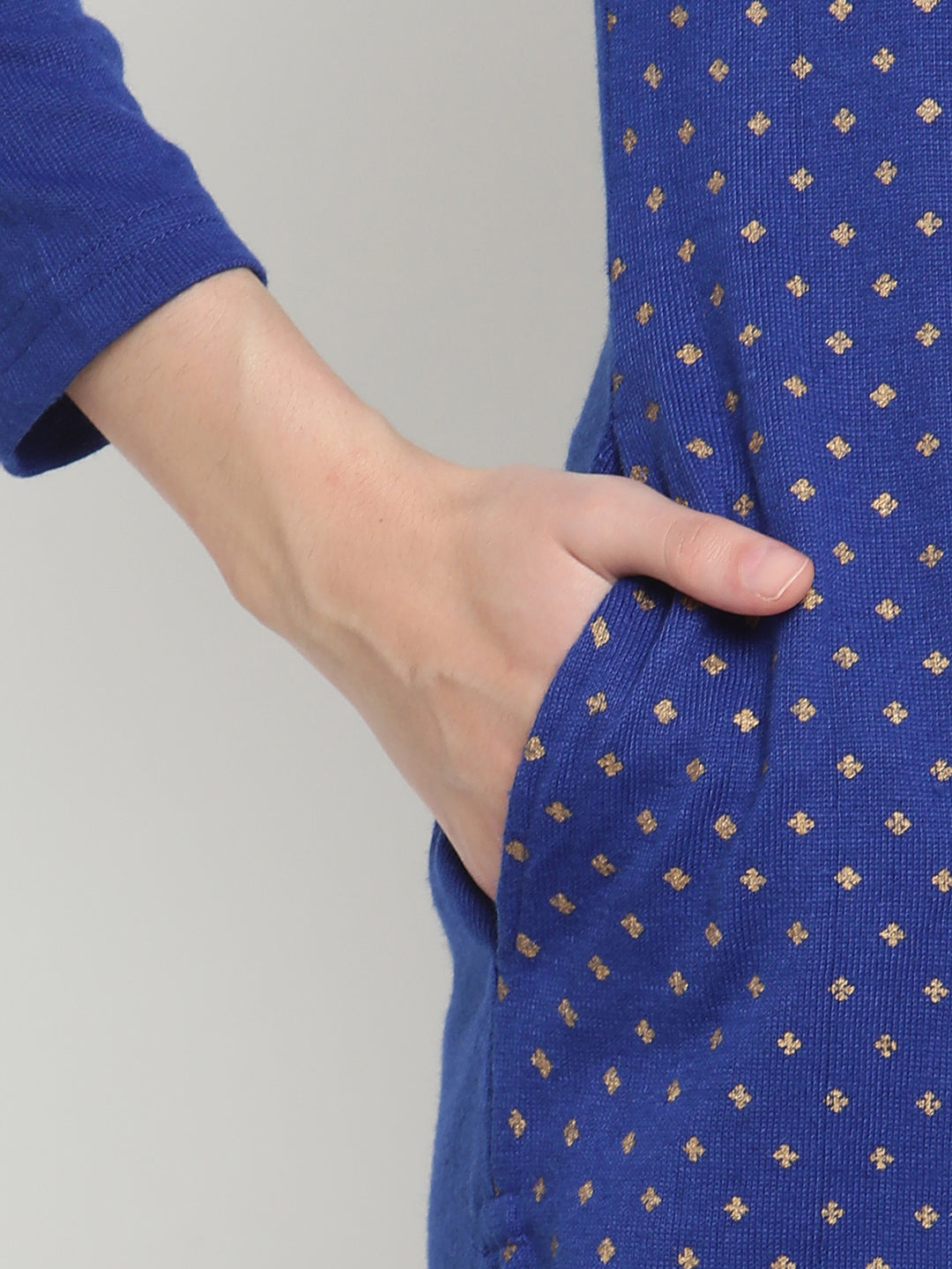 BeIndi Knitted Women Winter Blue Ethnic Print Kurta