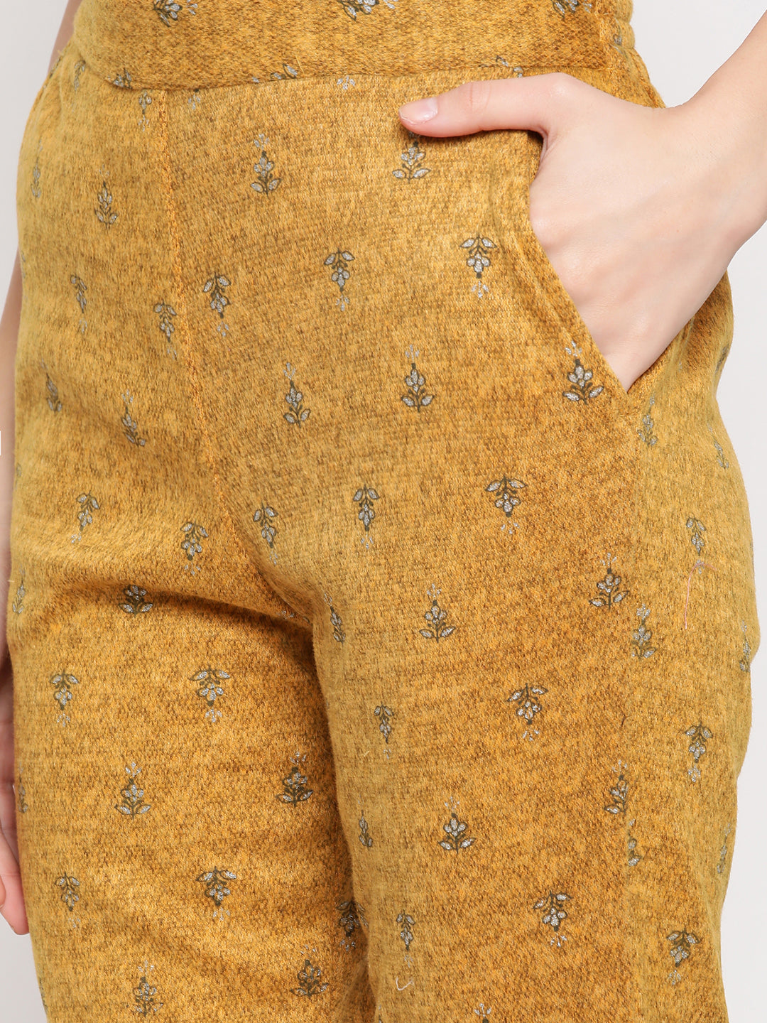 Be Indi Women Winter Karachi Mustard Block Printed Winter Kurta With Pant.