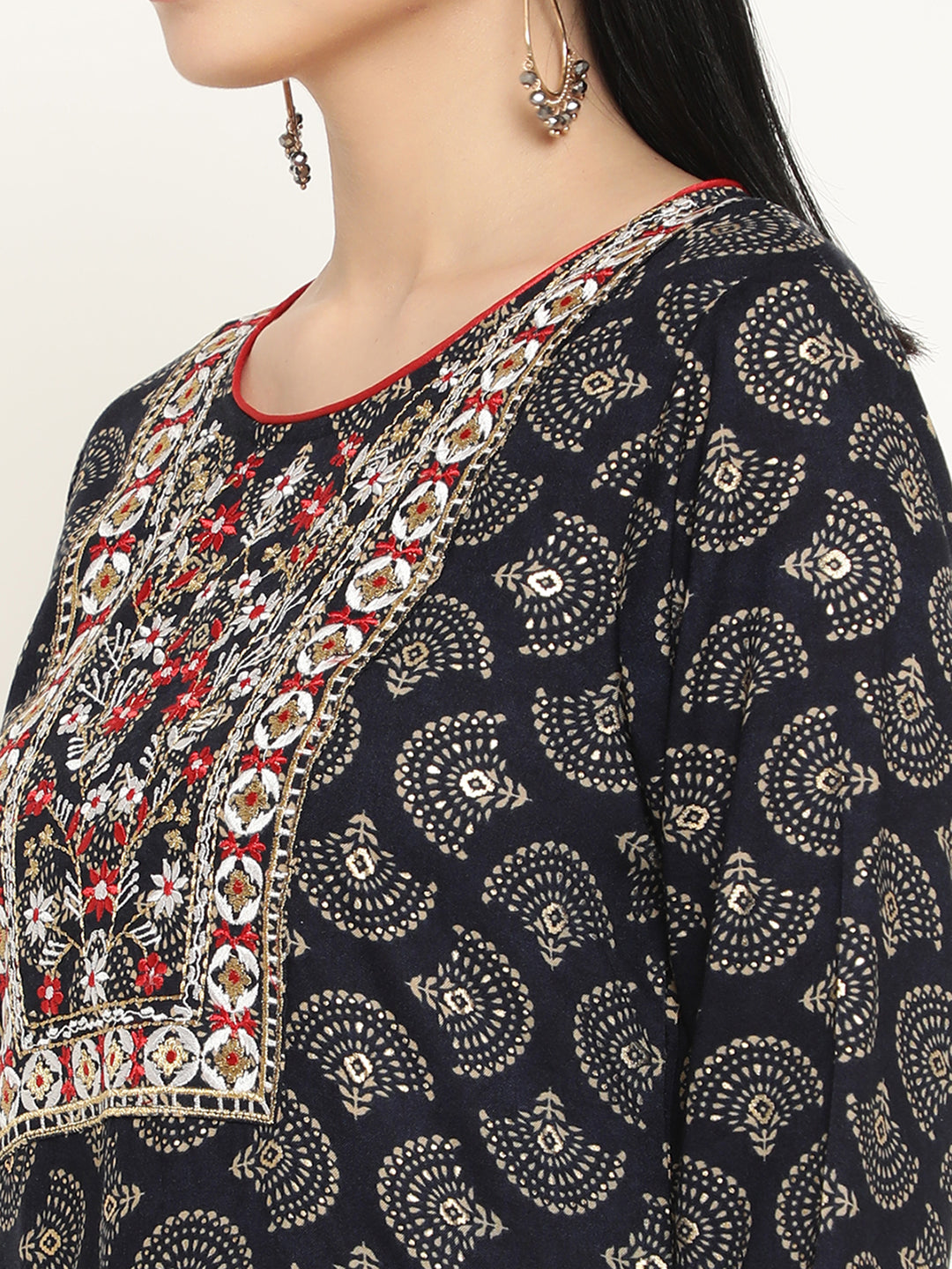 BeIndi Women's Navy Foil Printed Yoke Design Kurta With Thread & Zari Embroidered Yoke And Pant