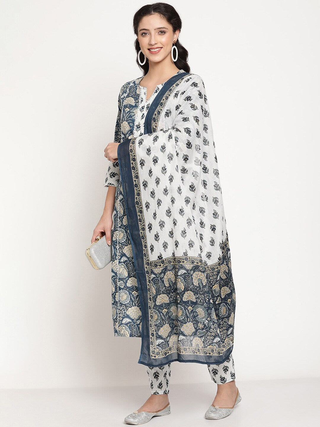 Be Indi Women Blue White Floral Printed Pincess Line. Cotton Lace Detailing Kurta,Pant With Dupatta