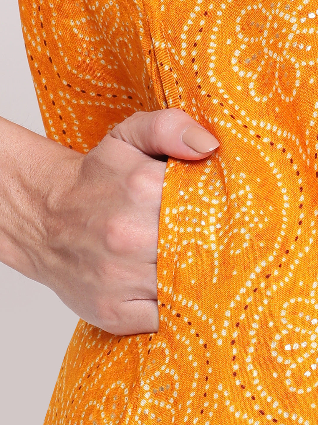 Be Indi Women Mustard Yellow Ethnic Motifs Printed Mirror Work Kurta