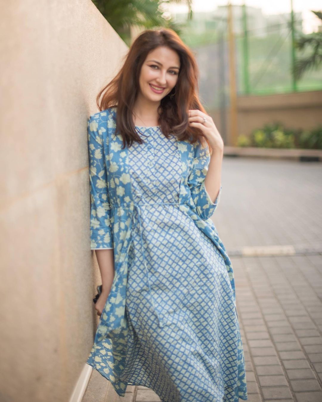 Women Blue Double layered Printed kurta with Flared Palazzo