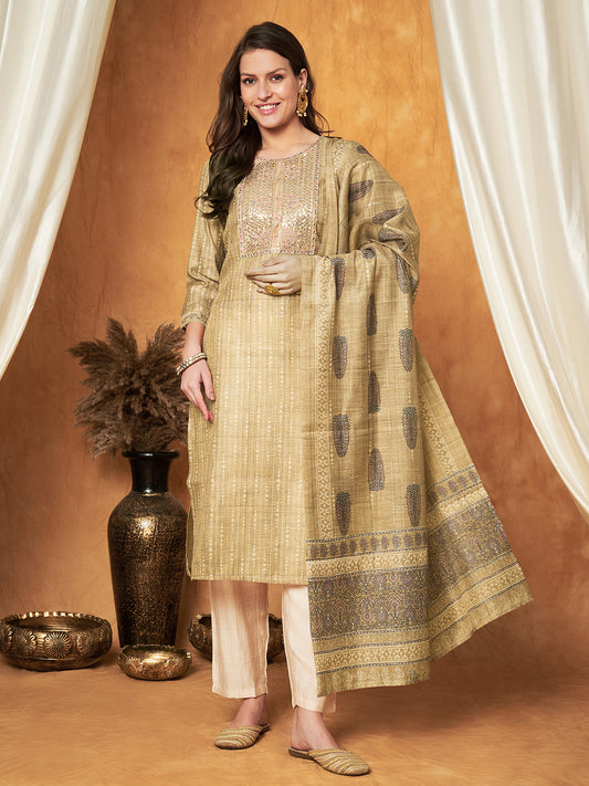 Embroidered Kurta with Pant & Dupatta Set