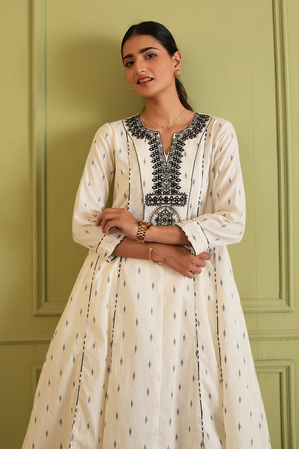 Noir Grace Kurta Set with Dupatta