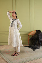 Noir Grace Kurta Set with Dupatta
