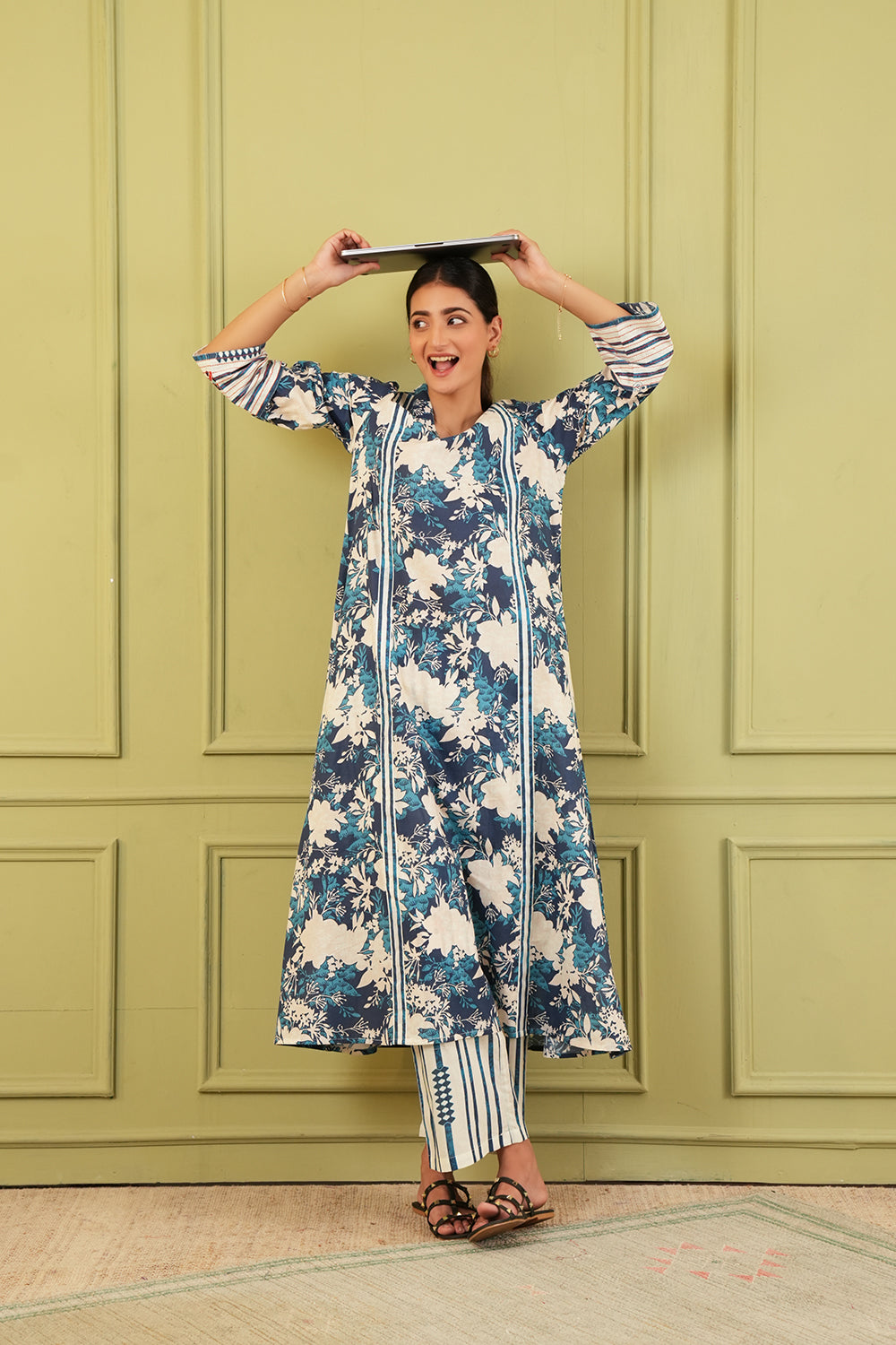 Azure Bloom Kurta Set