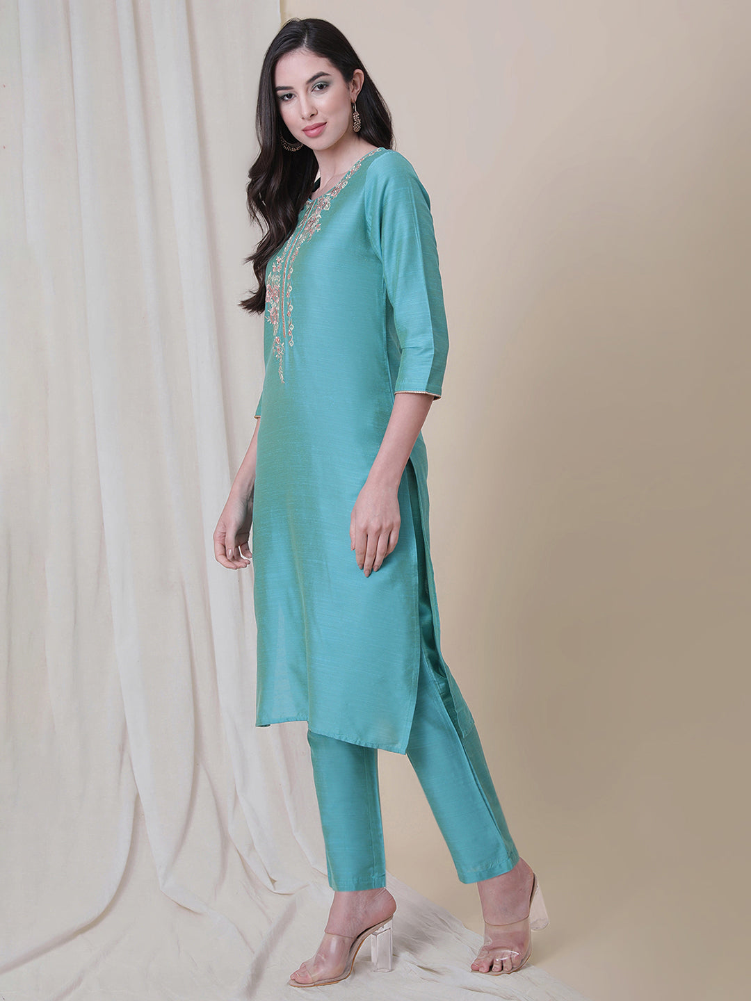 Turquoise blue Embroidered Silk Kurta With Pant & with  Printed Dupatta.
