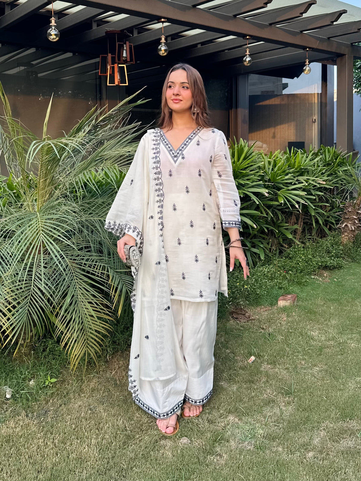 Ivory Indigo Set