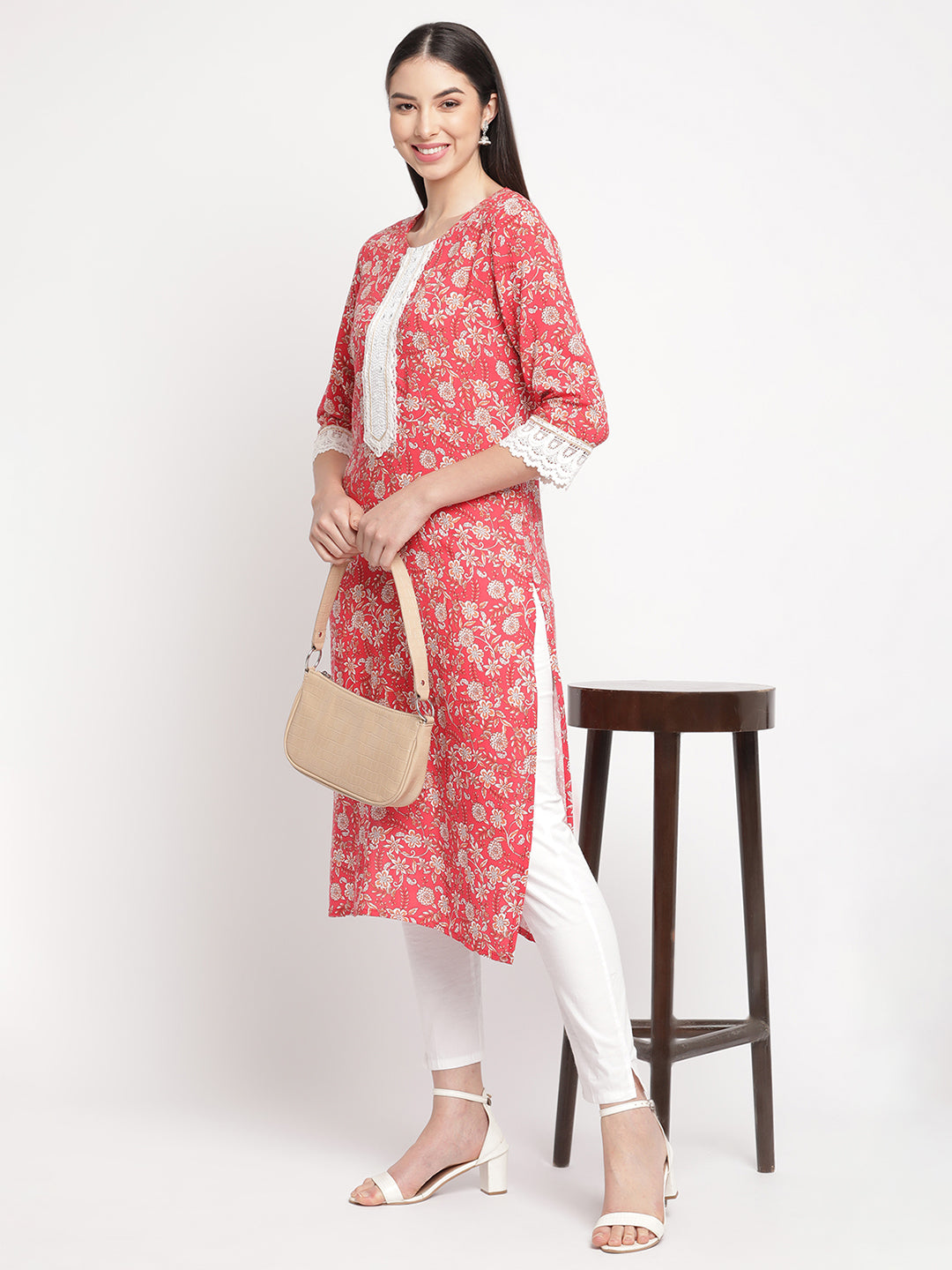 Women Red floral Printed Straight  kurta.