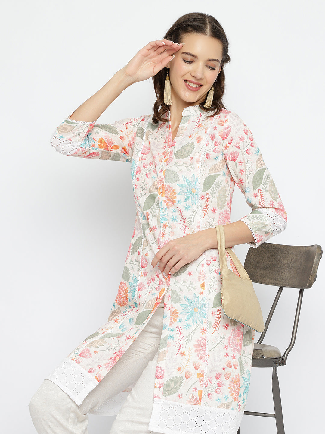 Women Off White floral A-Line Kurta.